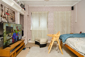 Photo 6- click for photo gallery